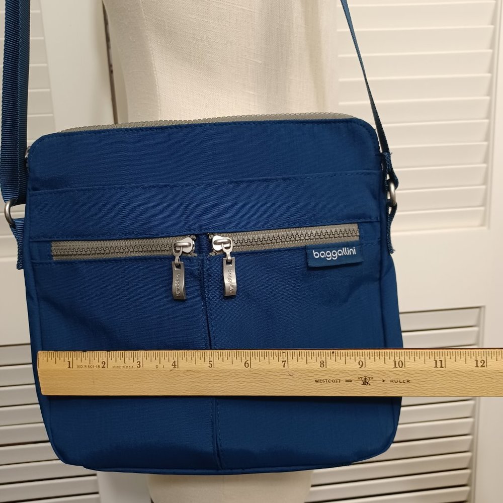 Baggallini Adjustable Crossbody Bag Blue Gray - Picture 11 of 13